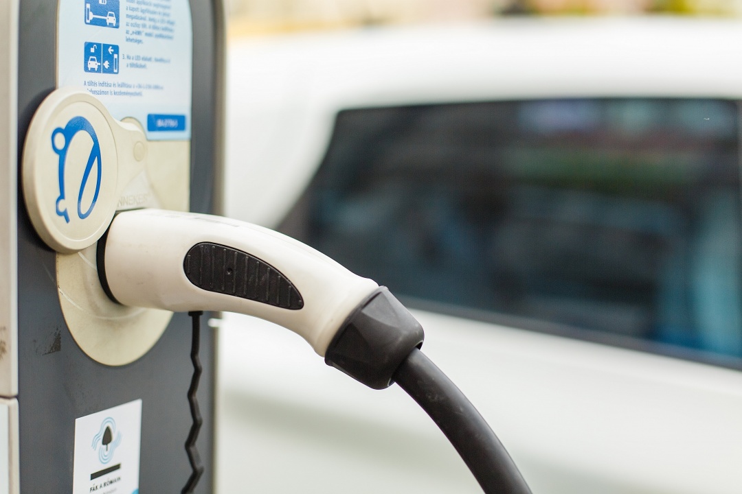 Uzun Menzilli Elektrikli Araçların Şarj Altyapısı